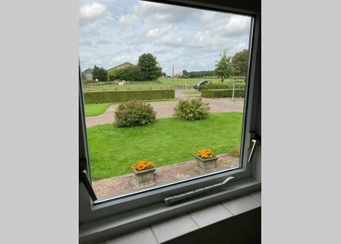 Tsjuke En March, Gezellig Vakantie Verblijf.